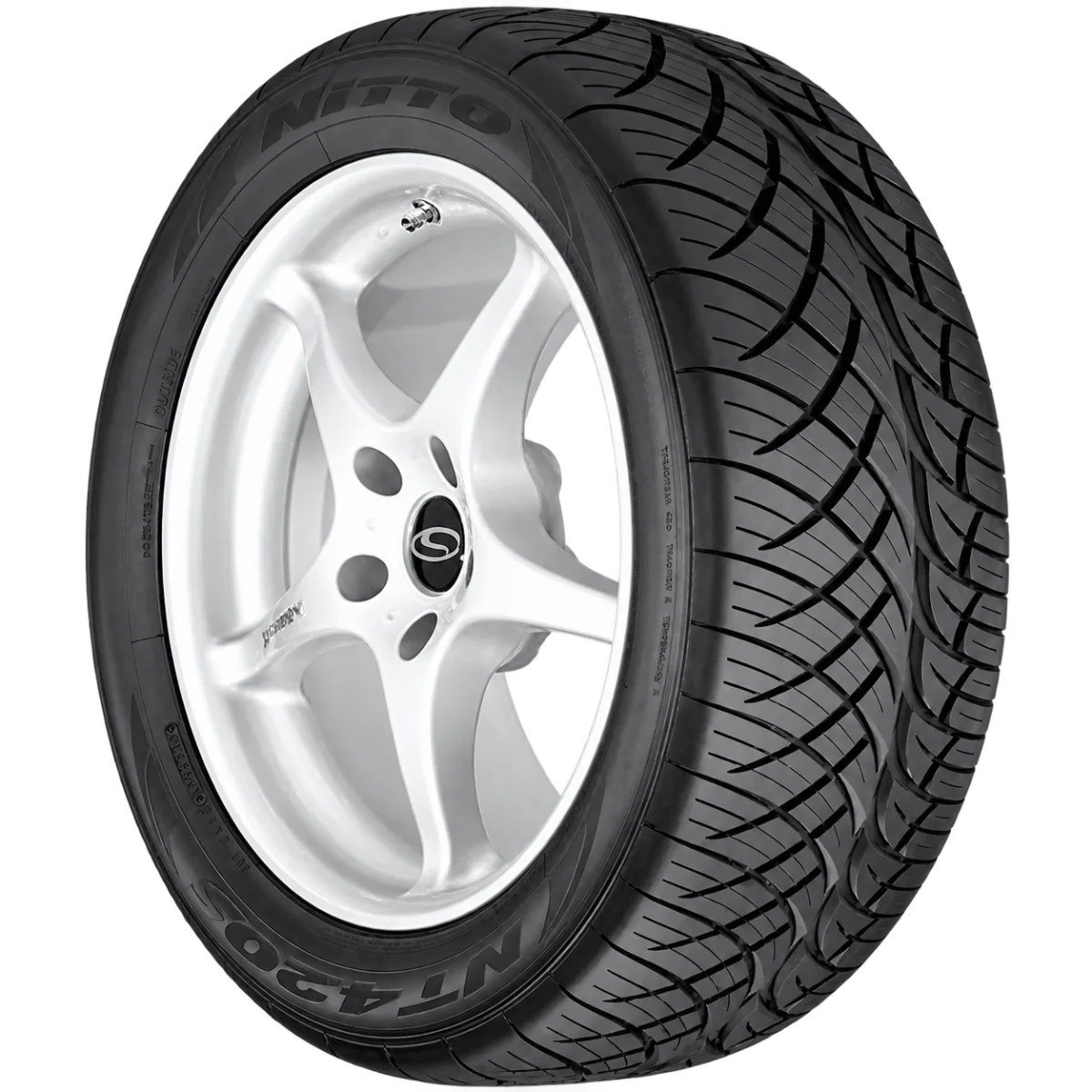 NITTO 420 255/50R18 106V — ภาพแสดงลายรุ่นยาง